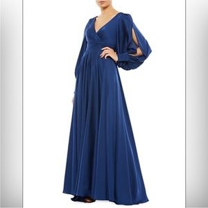 NWT Ieena Mac Duggal Midnight Blue Satin Split Sleeve Full Length Gown size 8